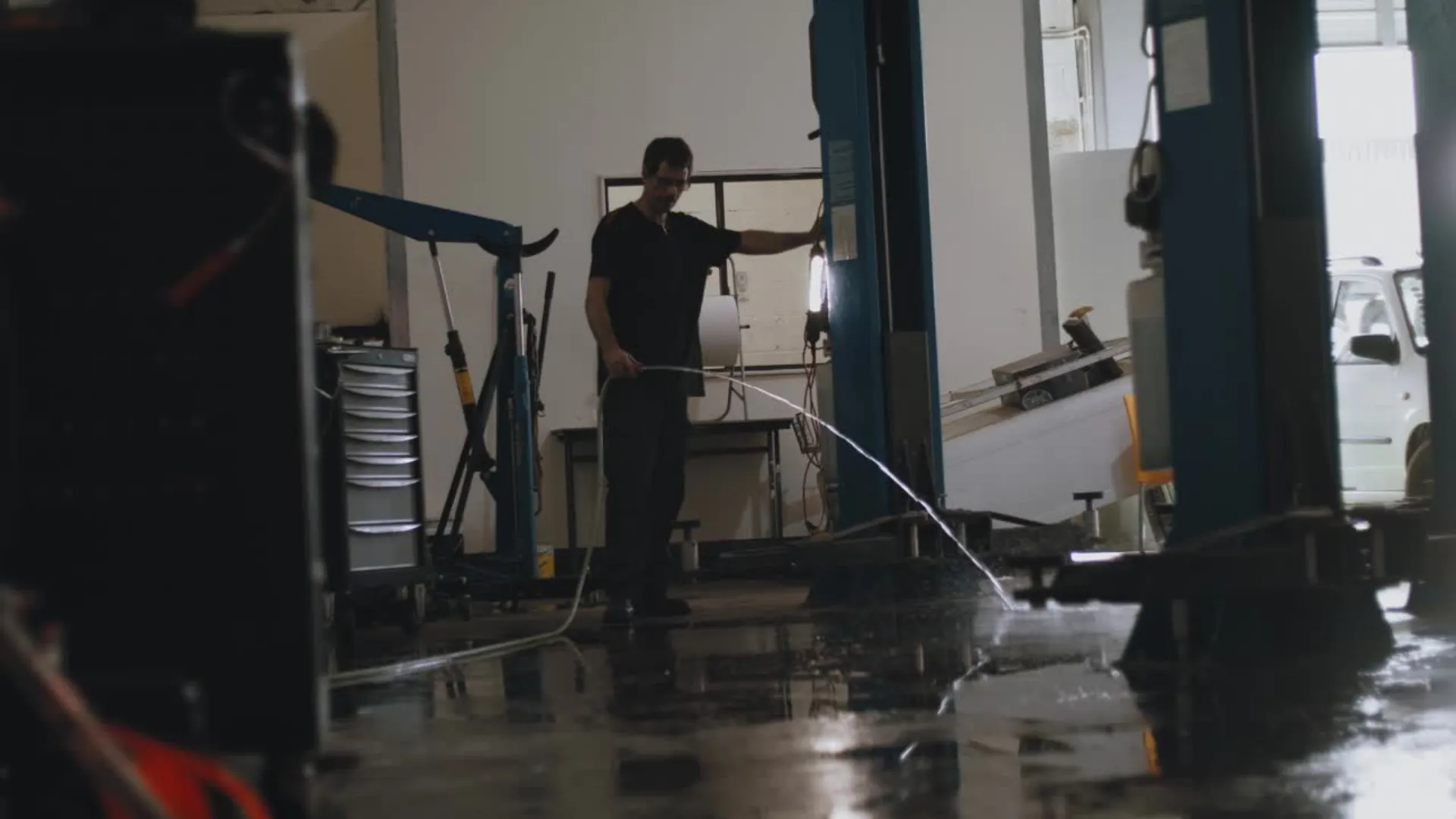 Baustellenraeumung Winterthur Video - Professionelle Entsorgung von Bauschutt und Restmaterialien