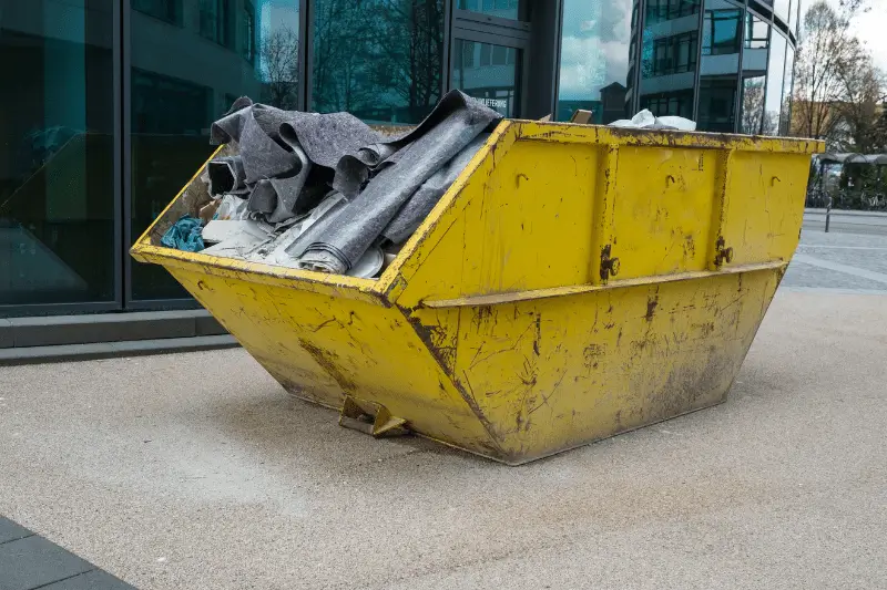 Containerraeumung Video - Professioneller Entsorgungsservice mit Containern