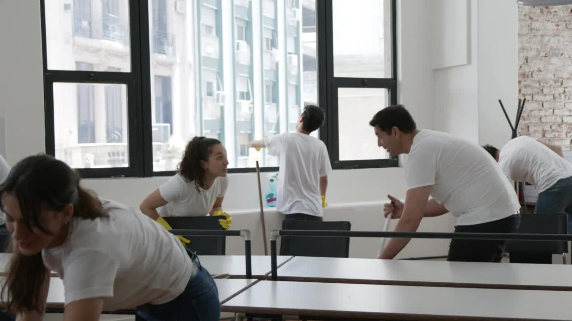 Gewerberaeumung Video - Professionelle Betriebsaufloesung und Firmenliquidation